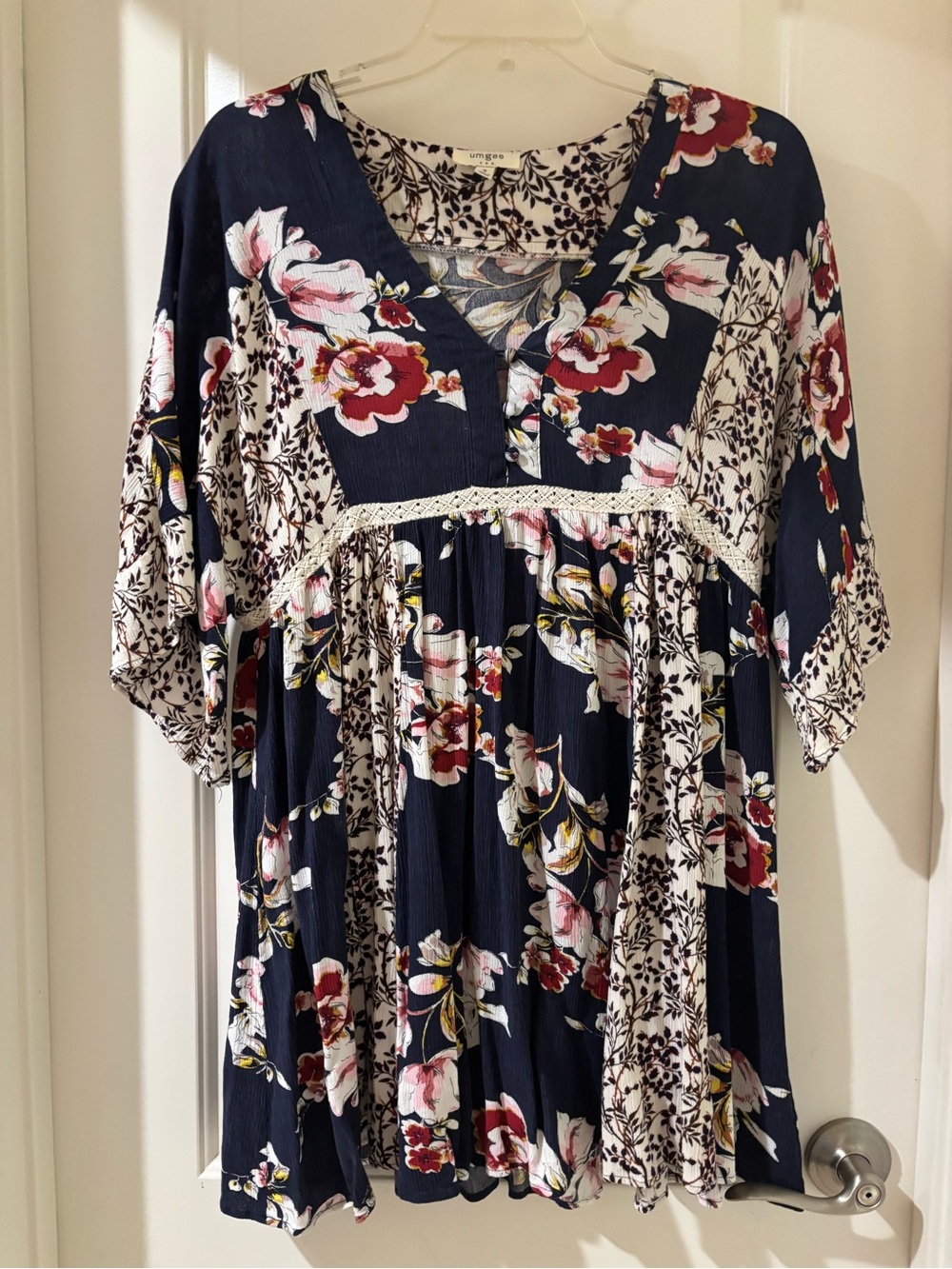 Umgee Navy Floral V-Neck Lace-Trim Babydoll Tunic